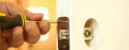 Affordable Locksmith Services Fishers, IN 317-456-5472 - 24-hour-lock-key-01
